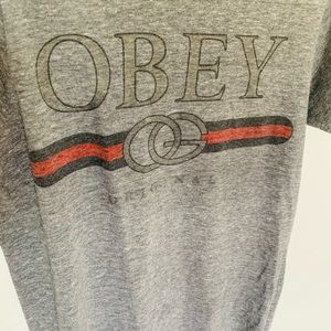 AUTHENTIC OBEY T SHIRT